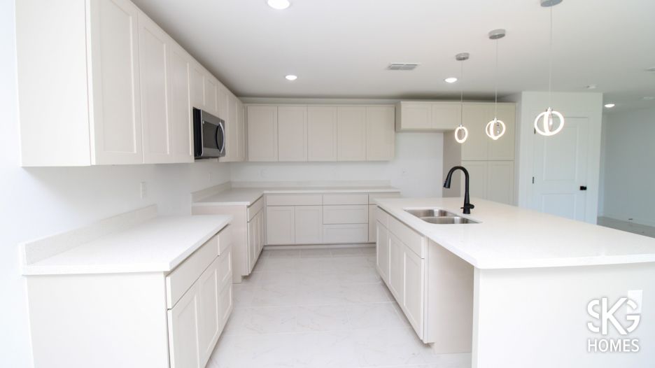 3301 Edmundo Lopez Dr gallery image