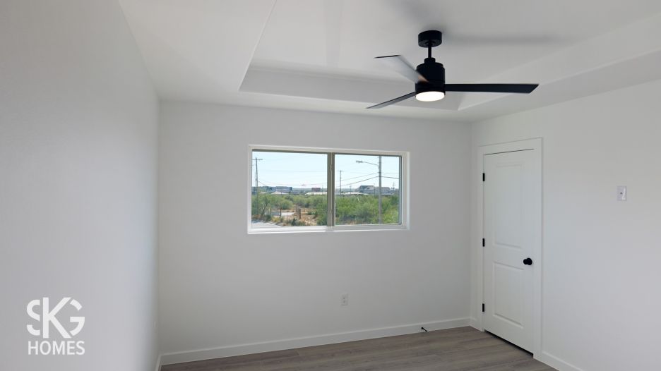 Model B gallery image