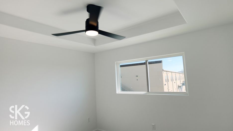 Model B gallery image