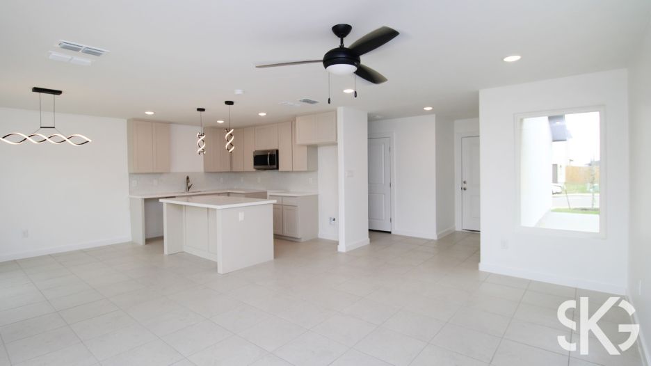 5711 Beefalo St. gallery image