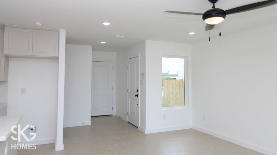 5714 Beefalo St. gallery image