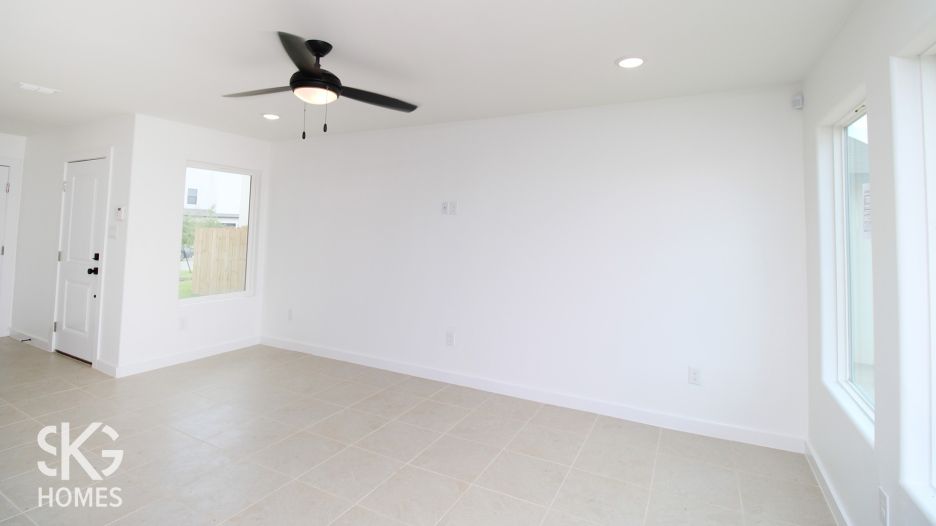 5714 Beefalo St. gallery image