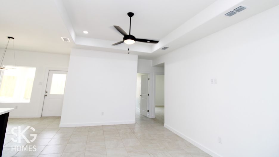 5715 Beefalo St. gallery image