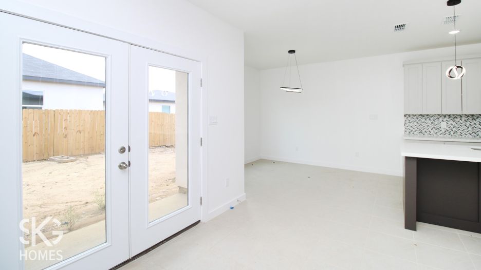 5717 Beefalo St. gallery image