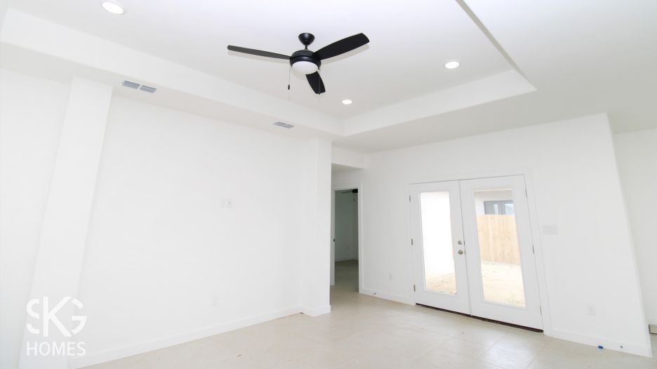 5717 Beefalo St. gallery image