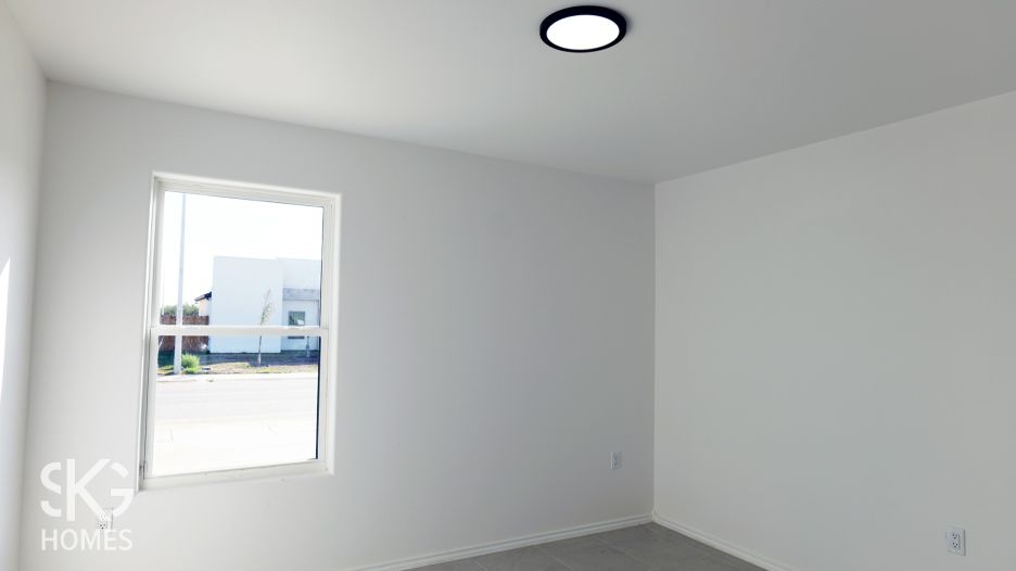 5012 Nispero Ln. gallery image