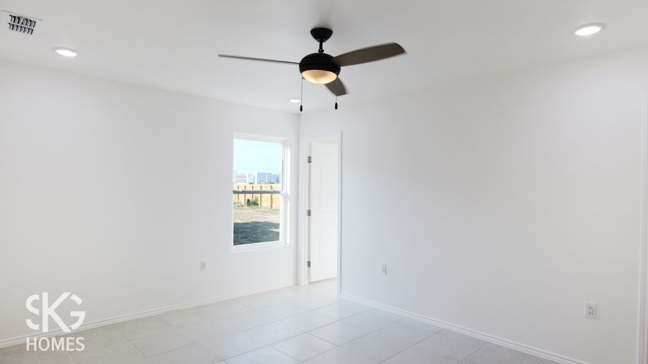 5012 Nispero Ln. gallery image