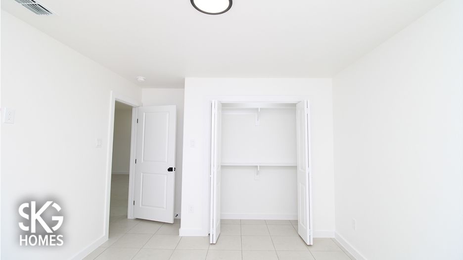 5018 Carambola Ln gallery image