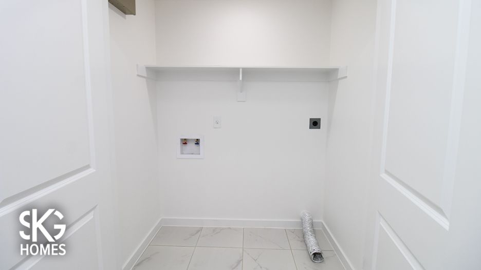 5027 Nispero Ln gallery image