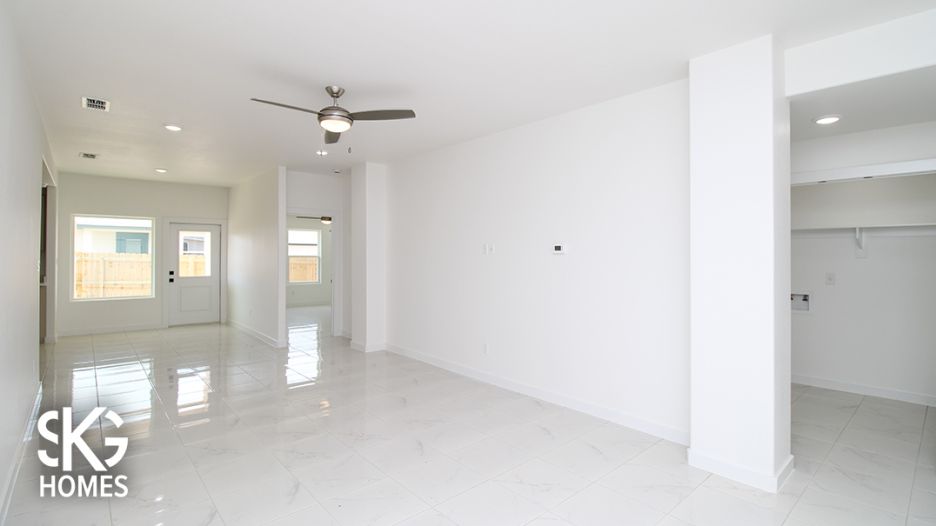 5027 Nispero Ln gallery image