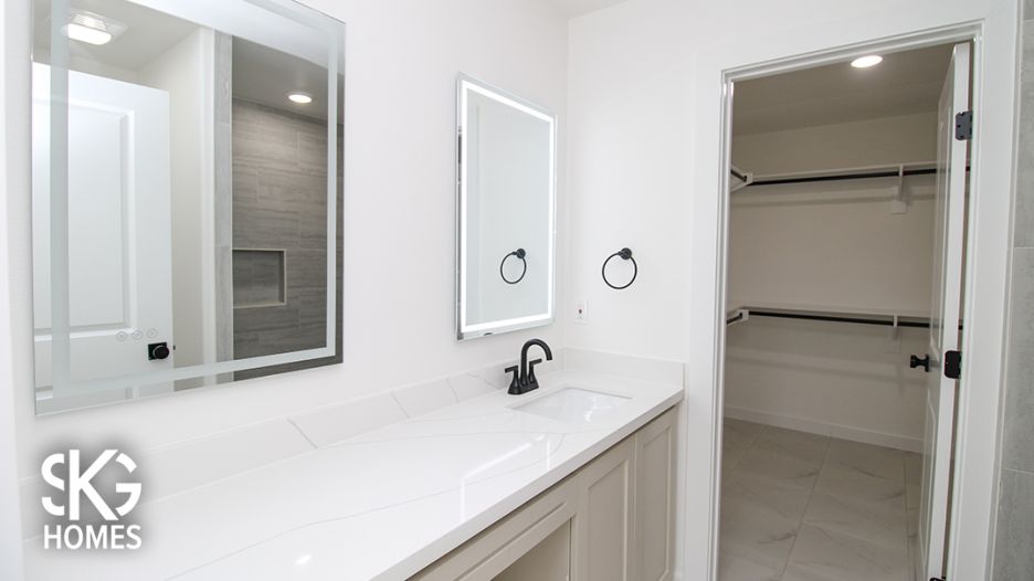 5027 Nispero Ln gallery image