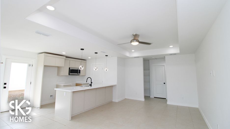 5105 Nispero Ln gallery image