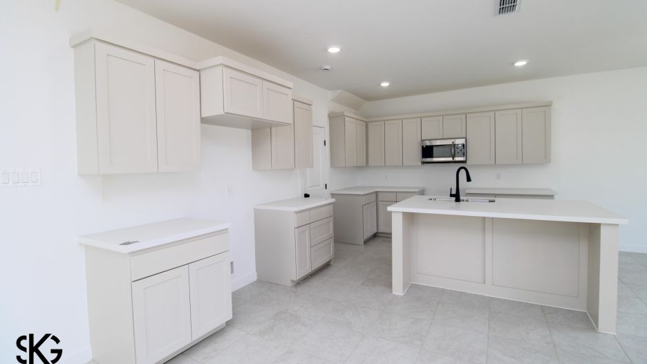 3302 Edmundo Lopez Dr gallery image