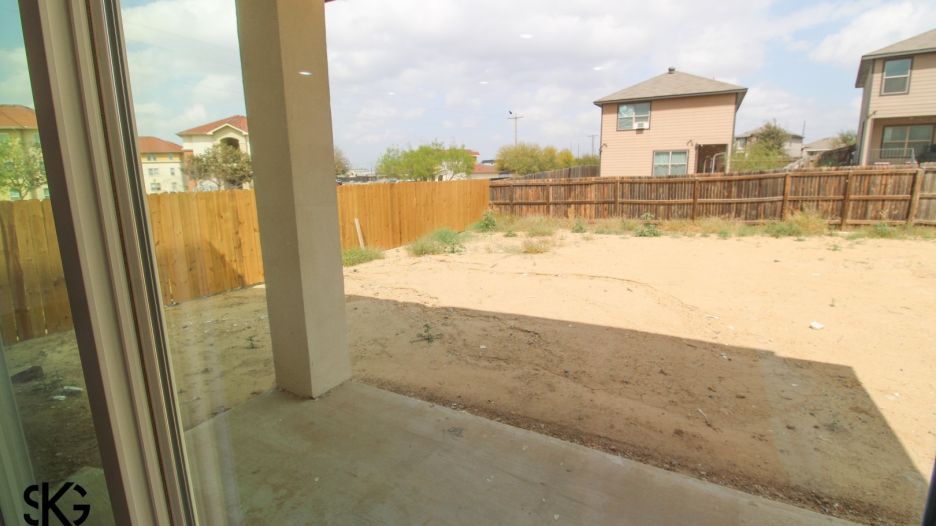 3302 Edmundo Lopez Dr gallery image