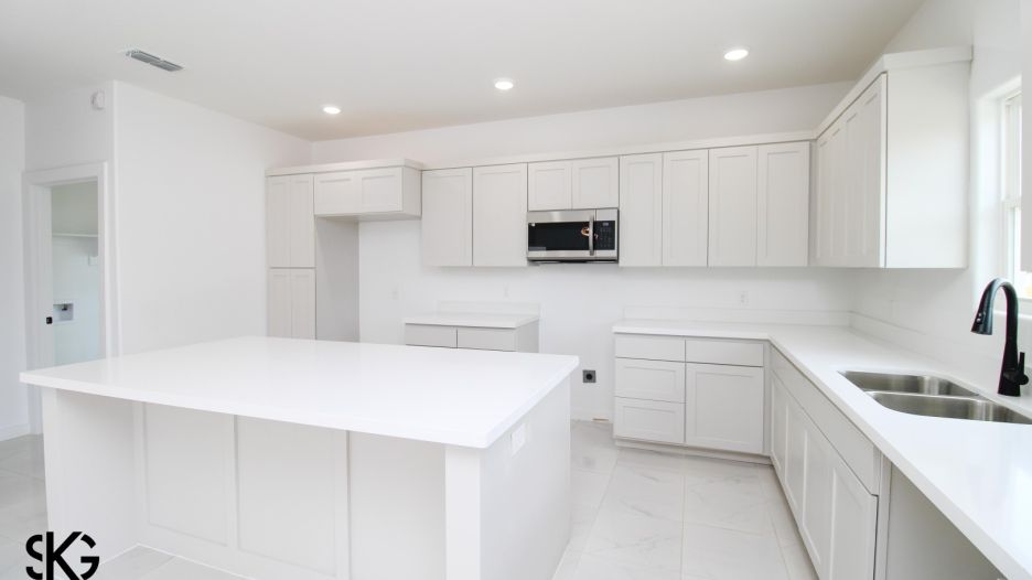3304 Edmundo Lopez Dr gallery image