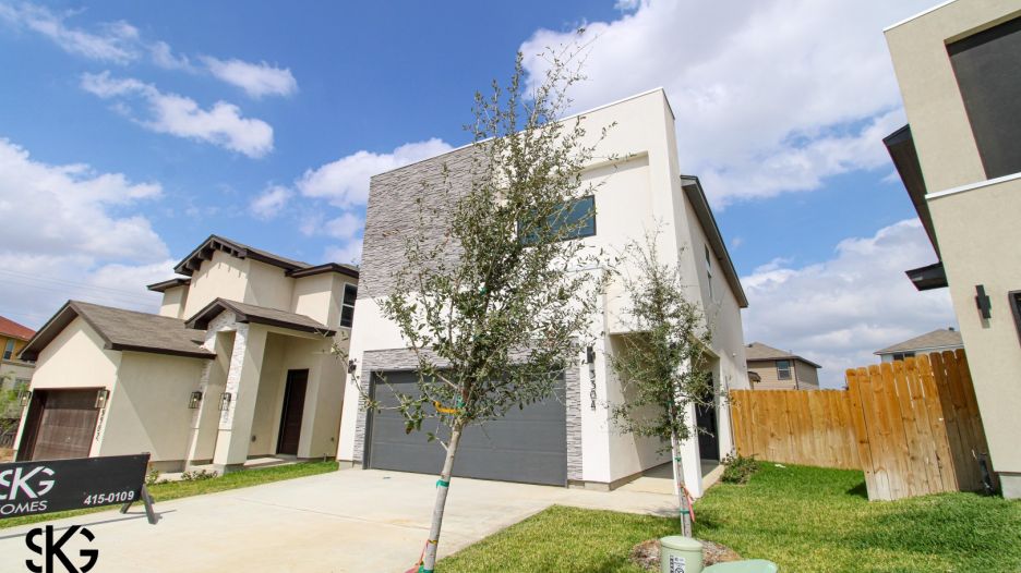 3304 Edmundo Lopez Dr gallery image