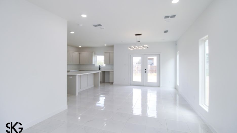 3304 Edmundo Lopez Dr gallery image