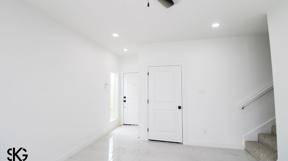 3304 Edmundo Lopez Dr gallery image