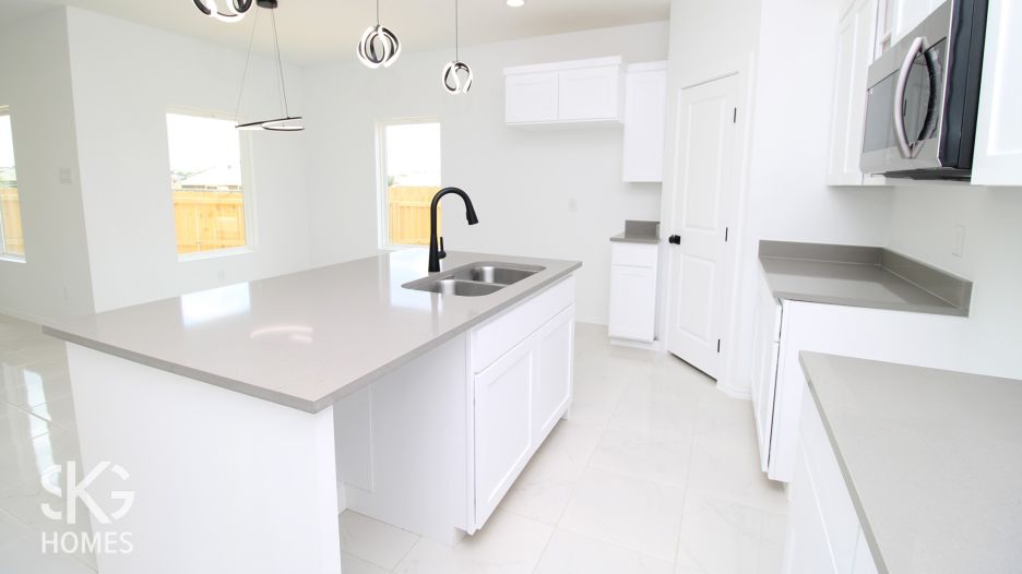 3605 Eduardo E. Hayes Dr. gallery image