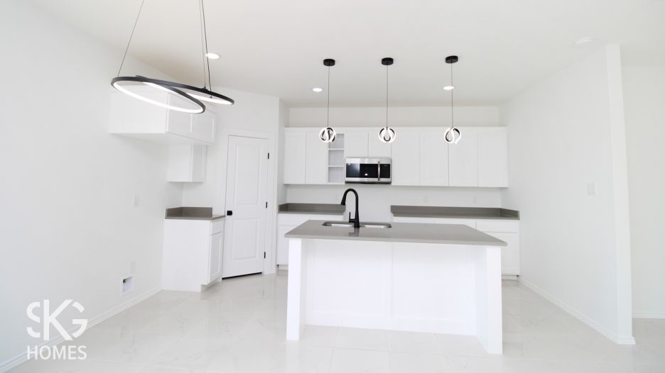 3605 Eduardo E. Hayes Dr. gallery image