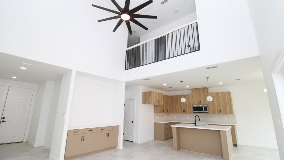 1015 Black Cherry Dr gallery image