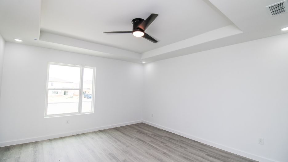 1015 Black Cherry Dr gallery image
