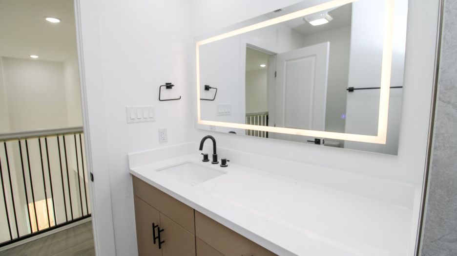 1015 Black Cherry Dr gallery image