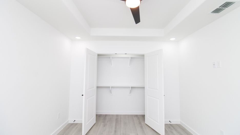 1015 Black Cherry Dr gallery image