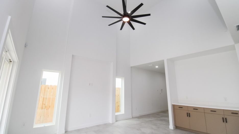 1015 Black Cherry Dr gallery image