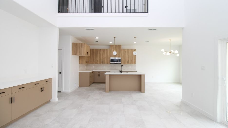 1015 Black Cherry Dr gallery image