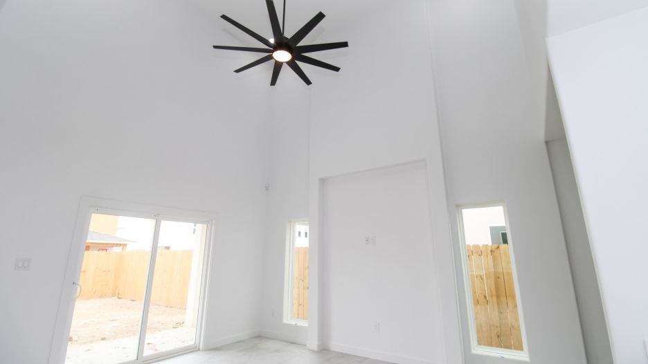 1015 Black Cherry Dr gallery image