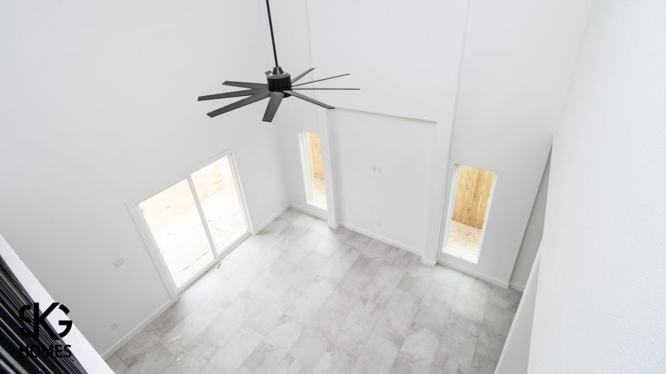 1015 Yellow Birch Dr gallery image