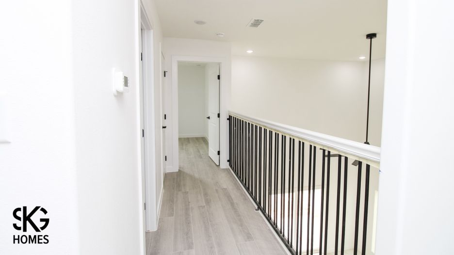 1015 Yellow Birch Dr gallery image