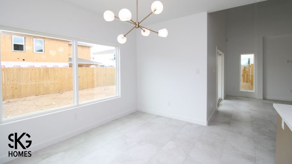 1015 Yellow Birch Dr gallery image