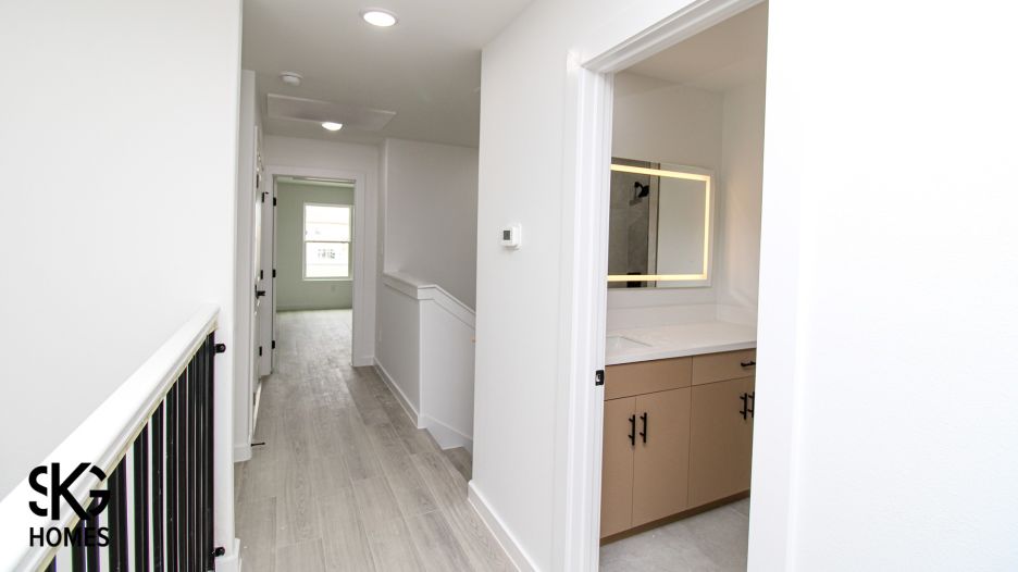 1015 Yellow Birch Dr gallery image