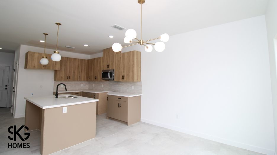 1806 Blue Oak Dr gallery image