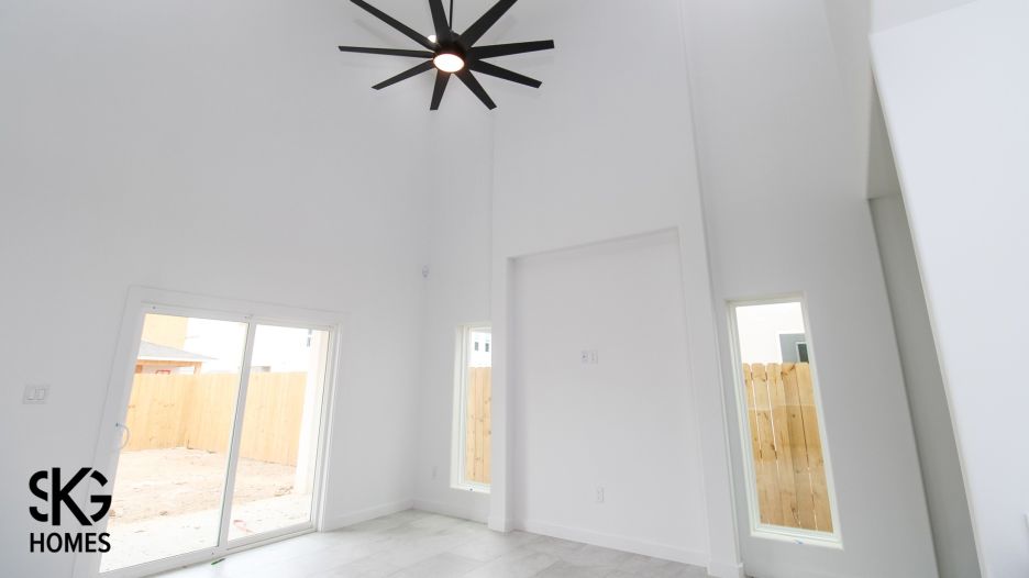 1806 Blue Oak Dr gallery image