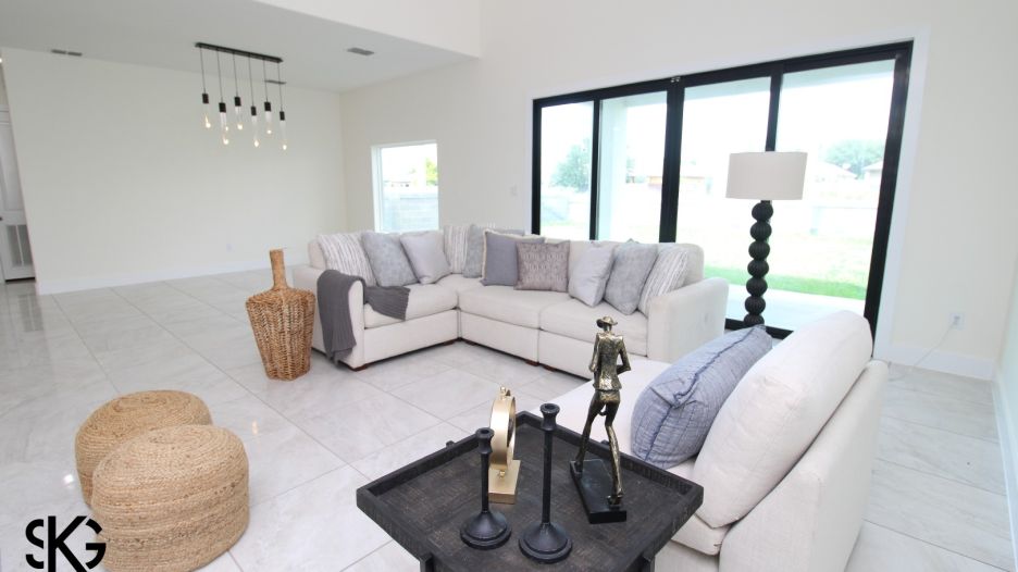 3812 Sun Valley Dr. gallery image