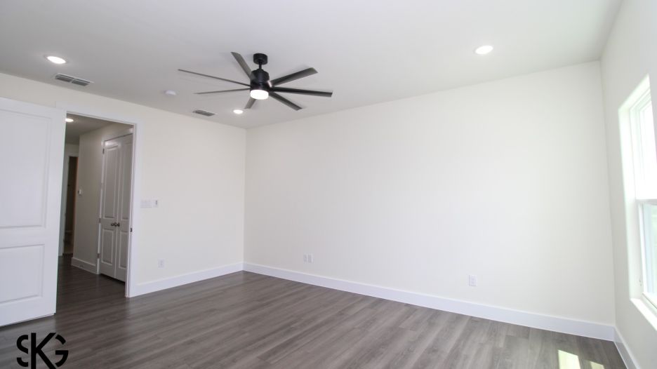 3812 Sun Valley Dr. gallery image