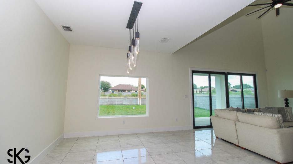 3812 Sun Valley Dr. gallery image