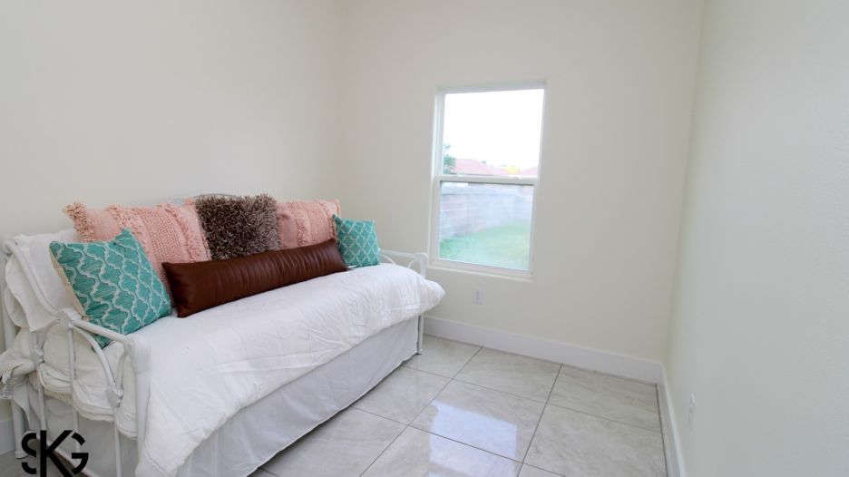 3812 Sun Valley Dr. gallery image