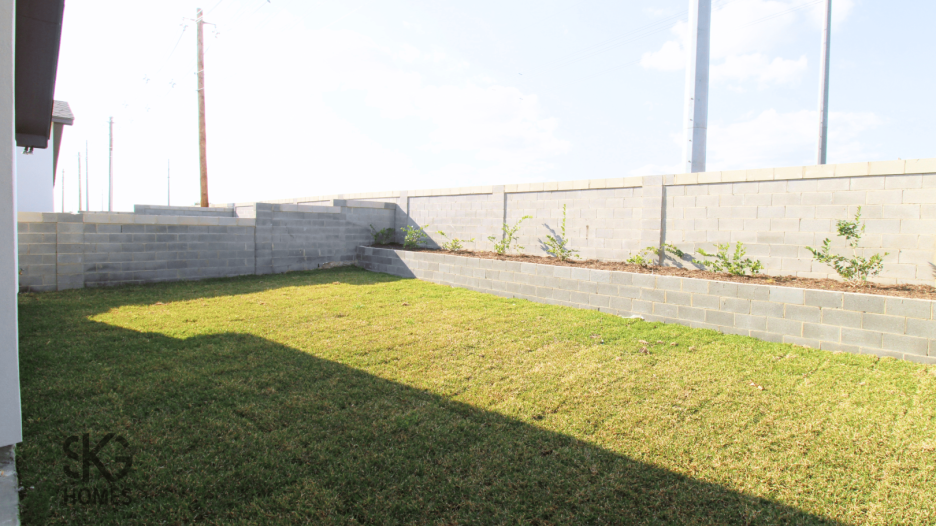 3908 Sun Valley Dr gallery image