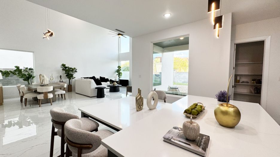 4013 Sun Valley Dr. gallery image