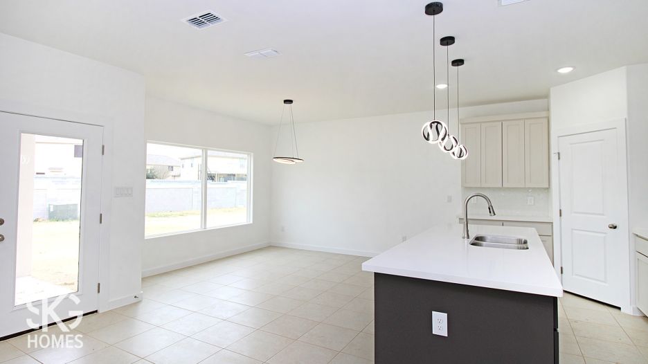 5415 Beefmasters  Dr. gallery image