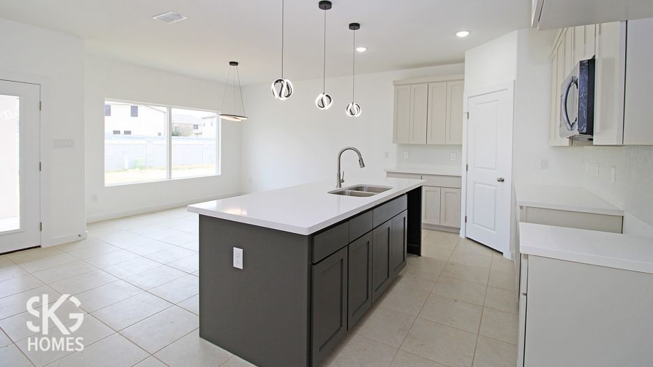 5415 Beefmasters  Dr. gallery image