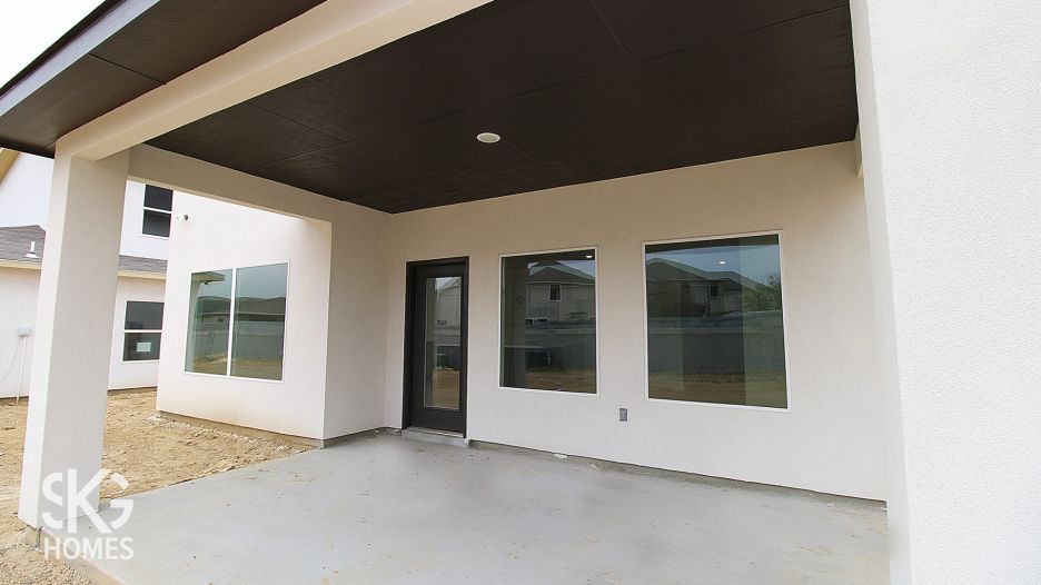 5415 Beefmasters  Dr. gallery image