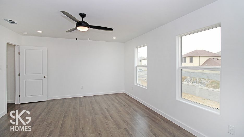 5415 Beefmasters  Dr. gallery image